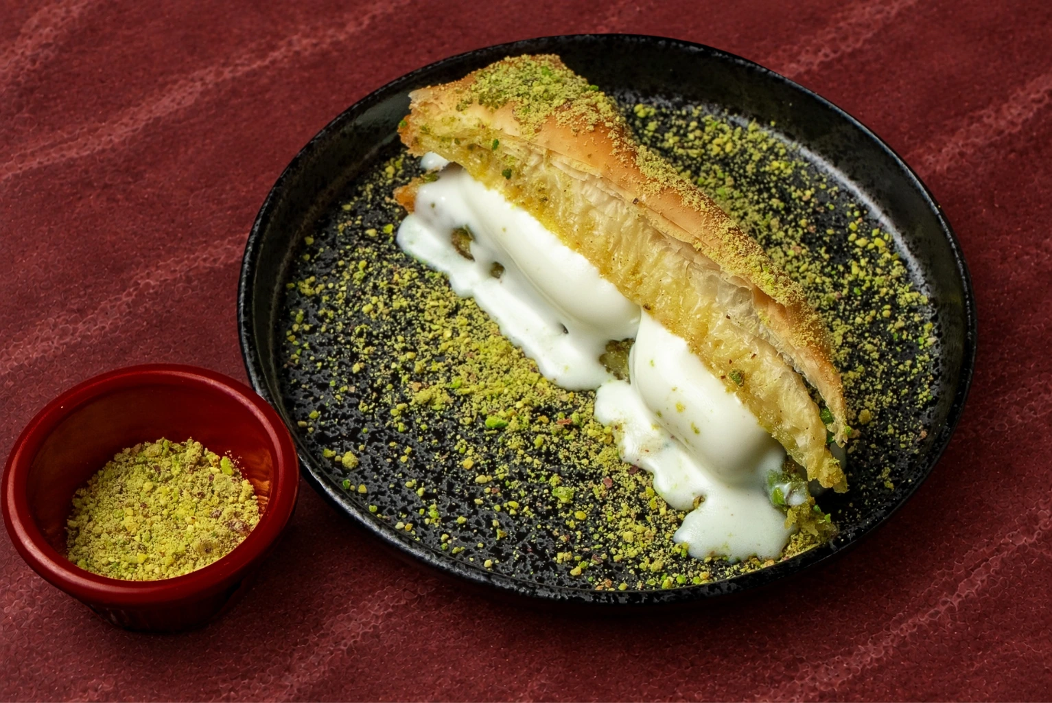 Пахлава — Vesna Lounge, Dubai