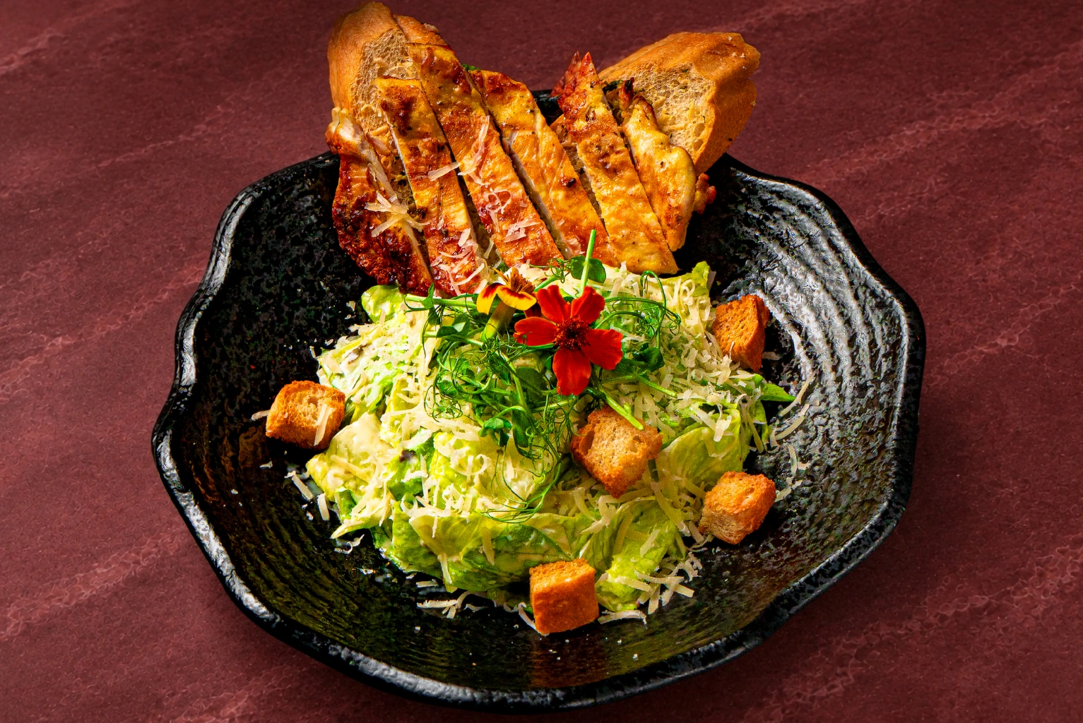 Цезарь с курицей — Vesna Lounge, Dubai