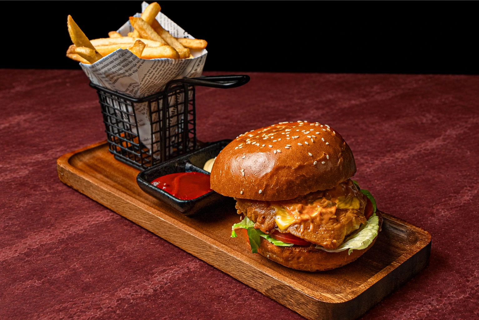 Криспи чикен бургер — Vesna Lounge, Dubai