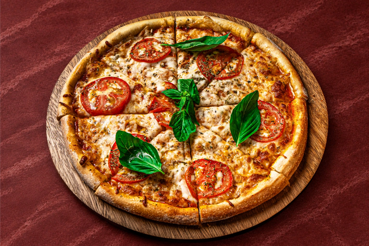 Пицца Маргарита — Vesna Lounge, Dubai