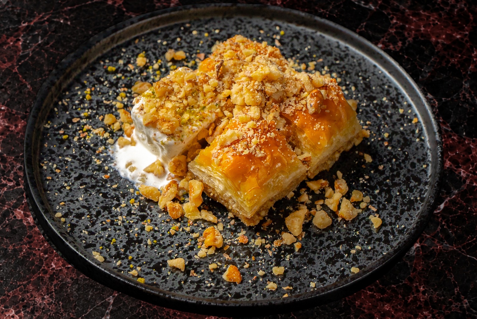 Пахлава — Vesna Lounge, Dubai